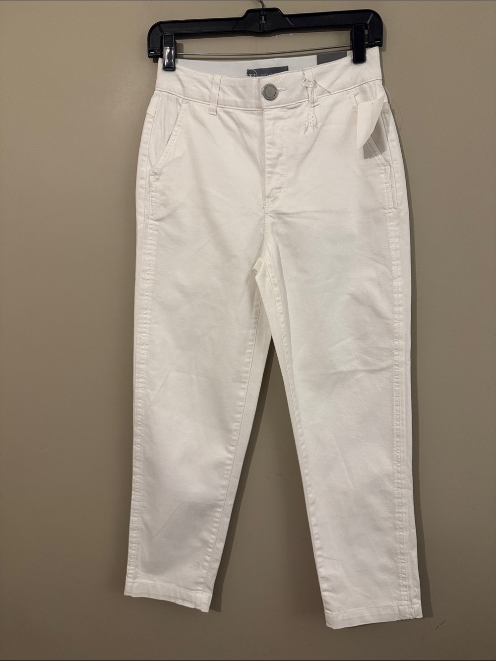 NWOT- Wit & Wisdom Skyrise straight leg cotton pants, white, size 0